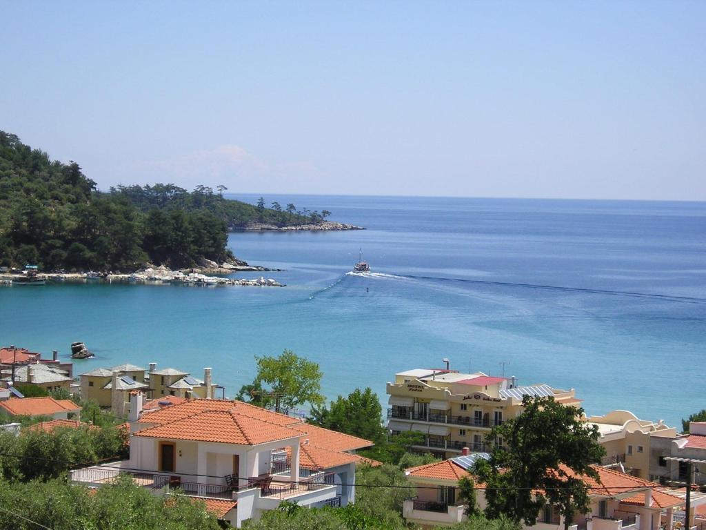 Golden Beach Inn Chrysi Ammoudia Exterior foto